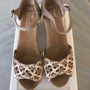 Toms Wedges
